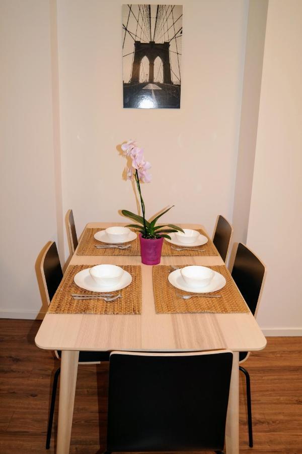 Riverside Apartman With Free Parking Győr Exterior foto