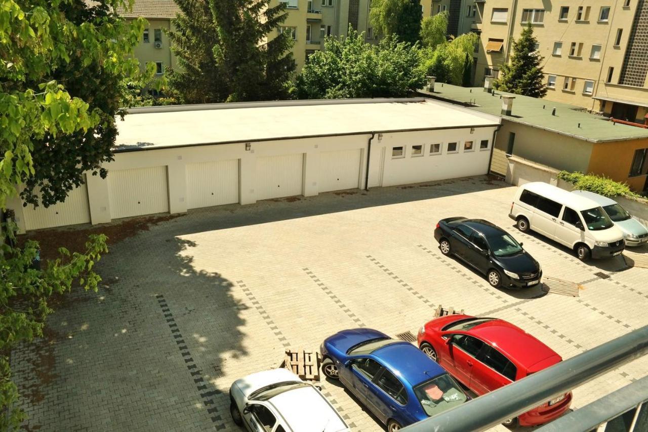 Riverside Apartman With Free Parking Győr Exterior foto