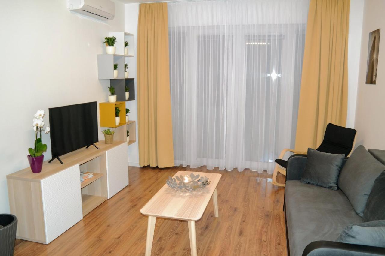 Riverside Apartman With Free Parking Győr Exterior foto